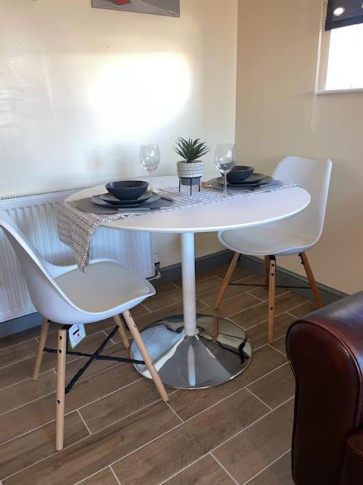 Modern 2 Bedroom Apartment In Derby City Centre Exteriör bild
