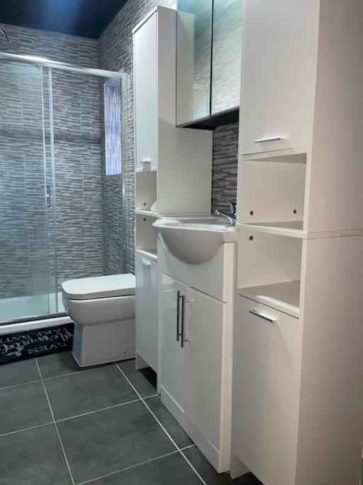 Modern 2 Bedroom Apartment In Derby City Centre Exteriör bild